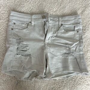 White American Eagle jean shorts